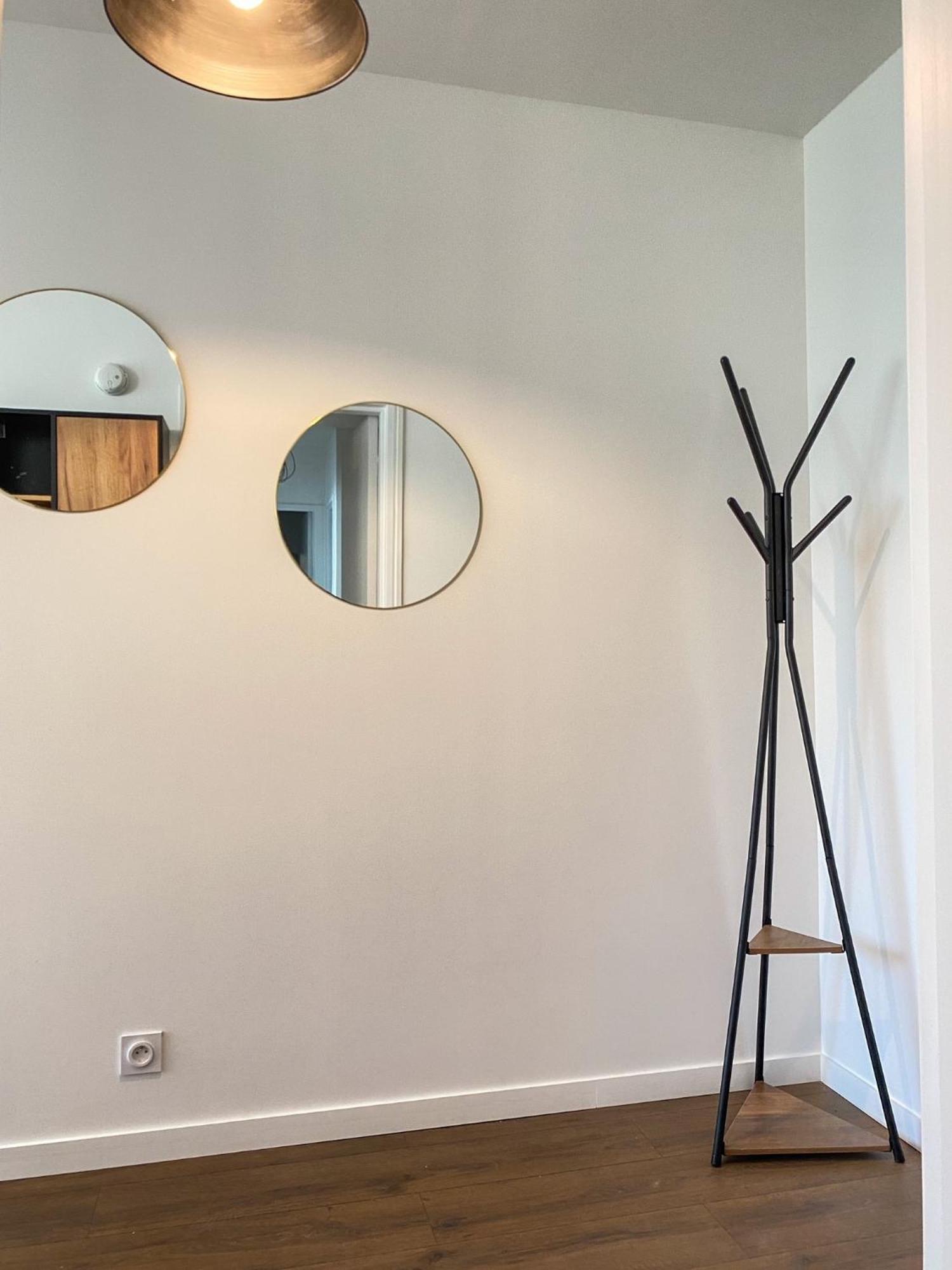 Ferienwohnung T3 Moderne Avec Balcon Terrasse Et Parking Gratuit Niort Exterior foto